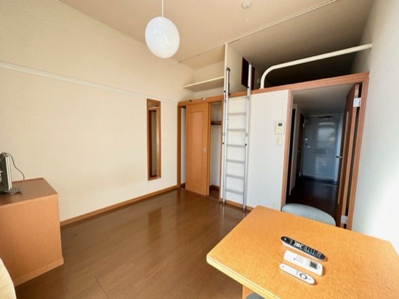 レオパレスバロンⅡ 居間