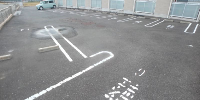 レオネクストパストラル 駐車場