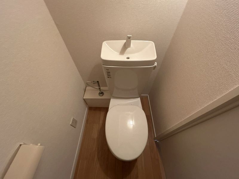 レオパレスけやき トイレ