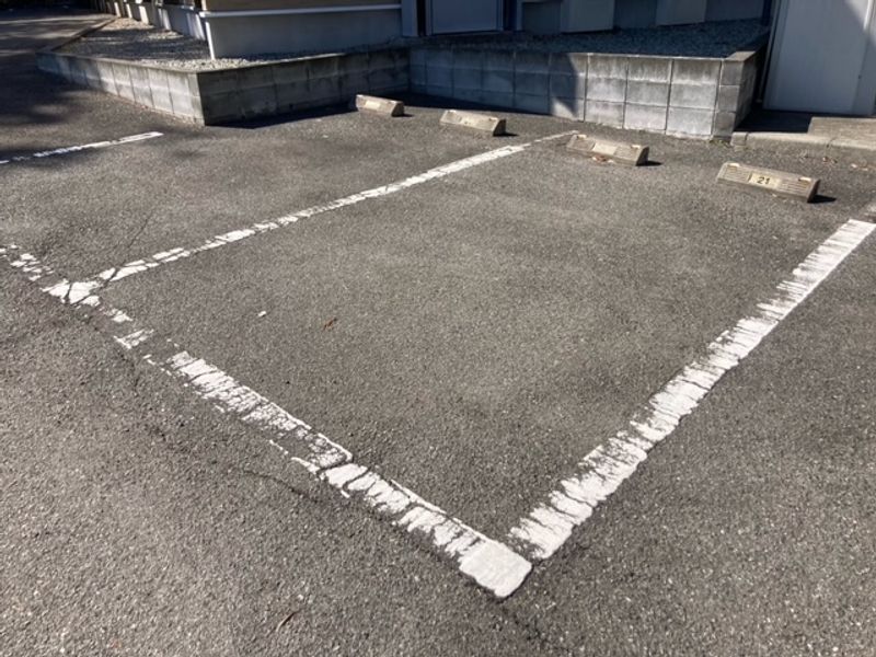レオネクストＷＩＮ 駐車場