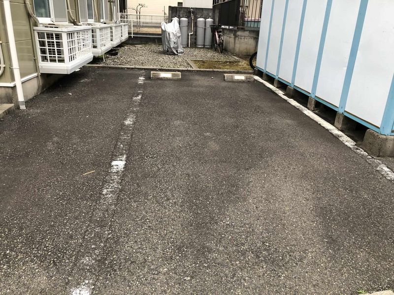 レオパレス湘南ハイム 駐車場