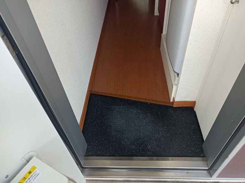 レオパレスウィンドバレイ　永吉 玄関