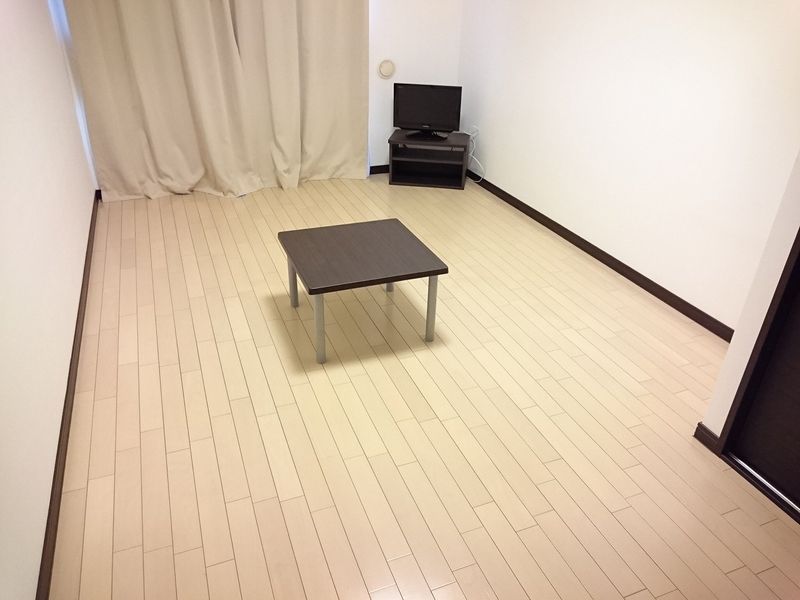 レオパレスヒルサイド松尾Ⅱ 居間