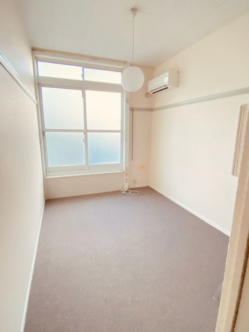 レオパレスエミネンス・ドエル 居間