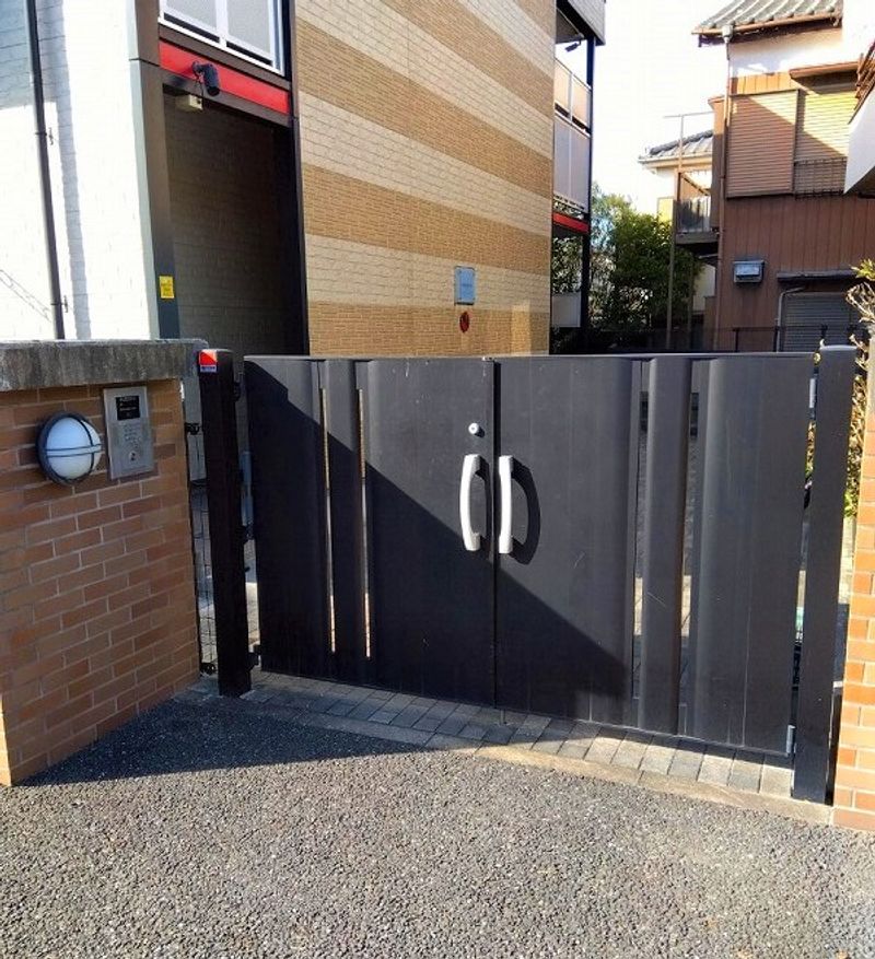 レオパレスＫＯＹＡＭＡ　ＴＨ エントランス
