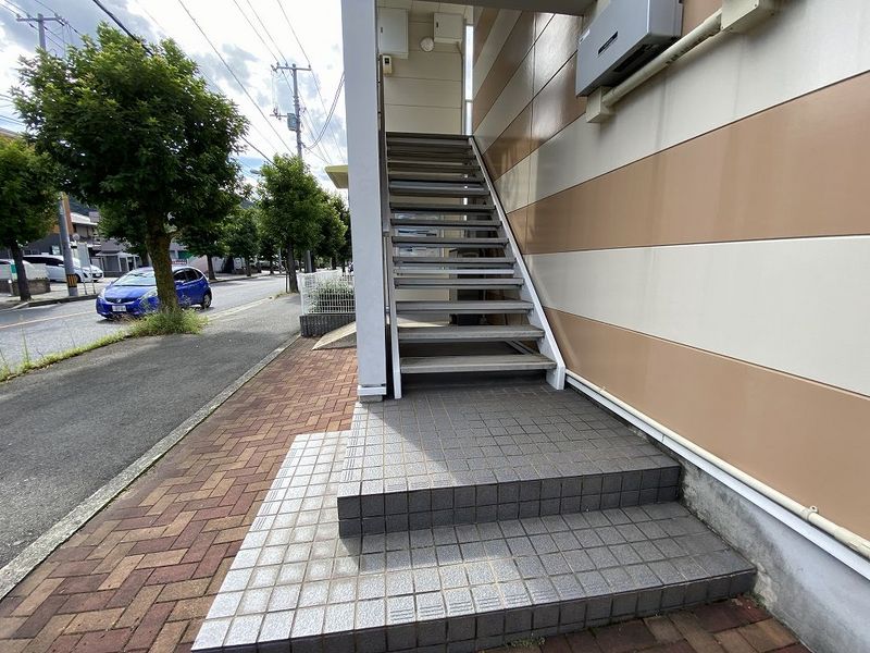 レオパレスドリーム１号館 共用部分