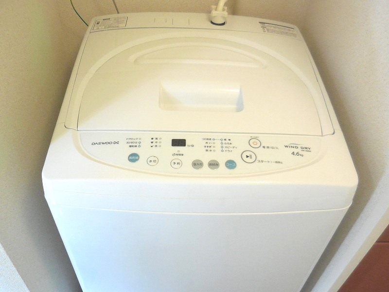 LEONEXT Jubilee Entrance