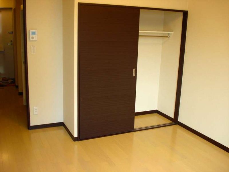 レオネクスト葵 収納
