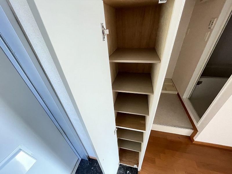 レオパレス蛍茶屋 収納