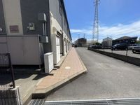 レオパレスウェル エントランス