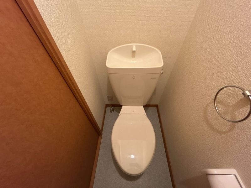 leopalace Grace Kaneba Toilet