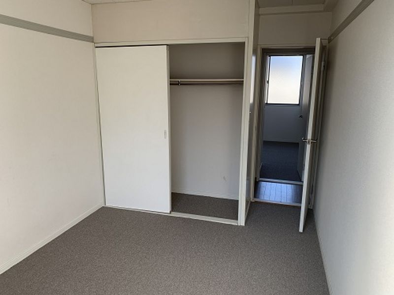 レオパレス吉根 収納