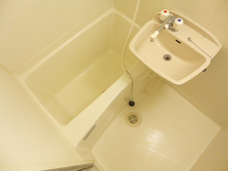 レオパレスヒルストン 風呂