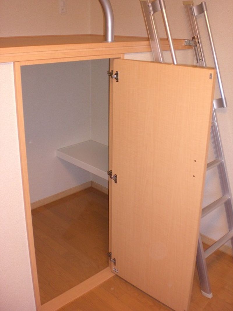 レオネクストみどうたうん　２１ 収納