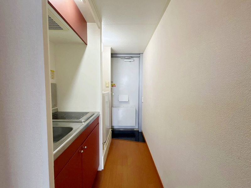 レオパレスシリウス 玄関