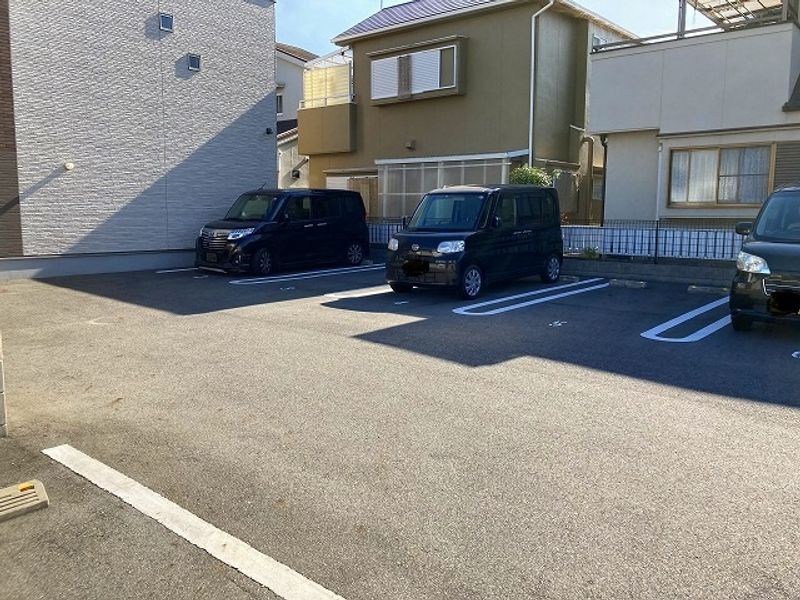 クレイノＮＯＡ　ＴＯ　ＪＫ 駐車場