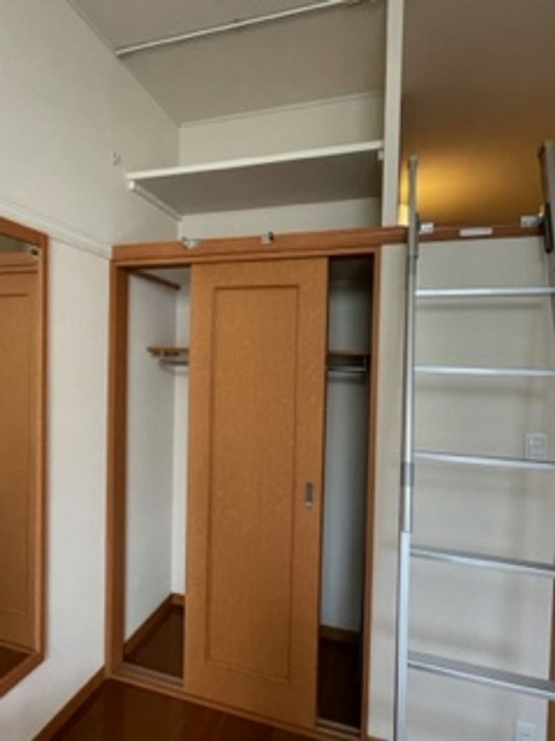 レオパレスフェリス 収納