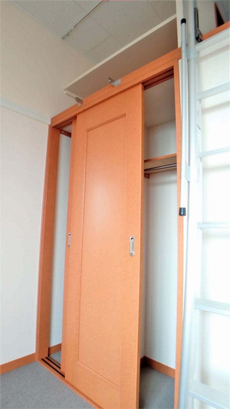 レオパレスシャルマン北越谷Ⅵ 収納