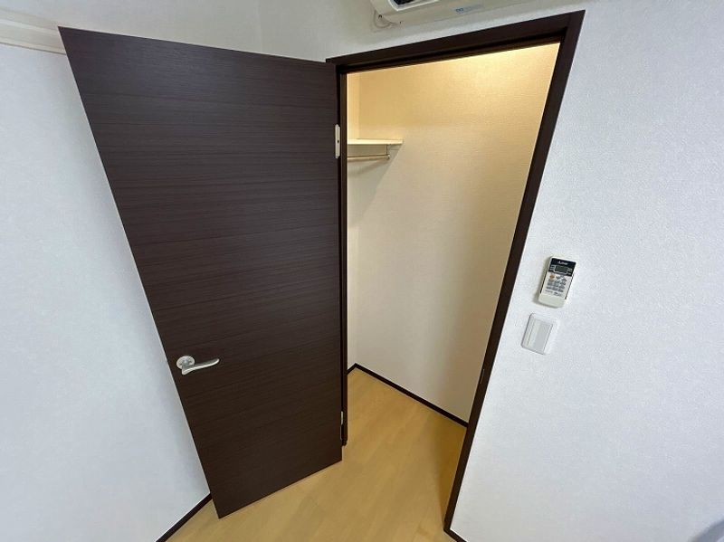 CLEINO Eminence Kho lưu trữ