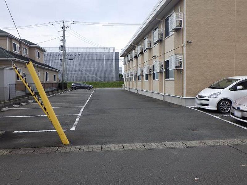 レオパレスクレール　Ｙ 駐車場
