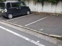 レオパレスドミール 駐車場