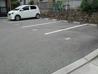 レオネクストうねの 駐車場