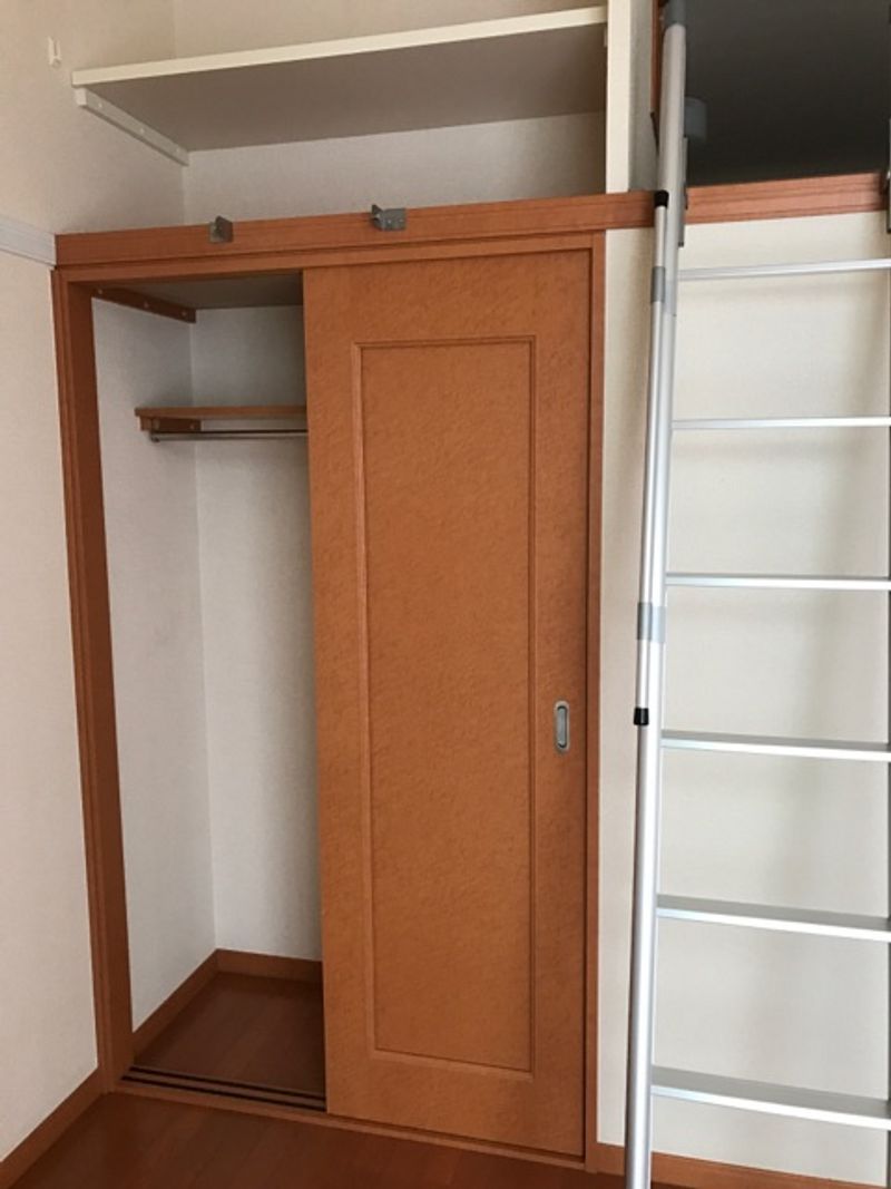 レオパレスサライ 収納