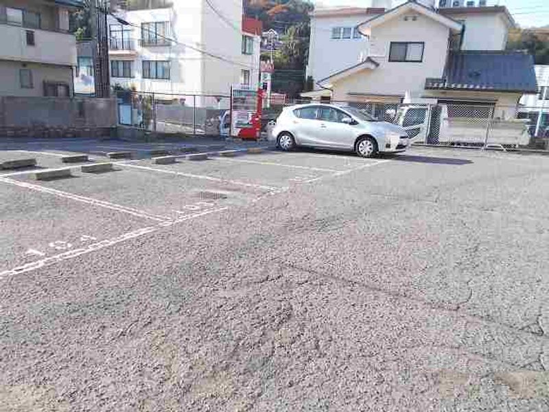 レオパレスグリーンバレー一番館 駐車場