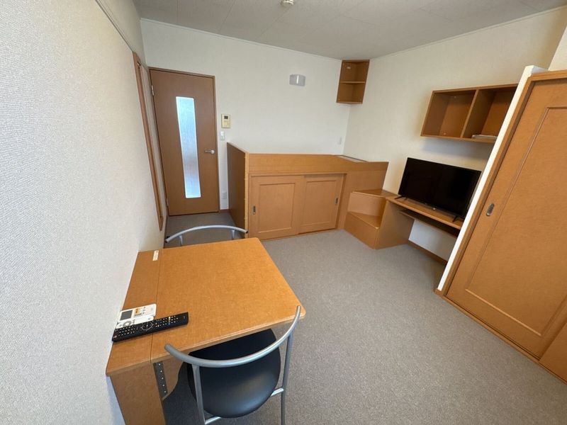 レオパレスＬＵＫＥ 居間