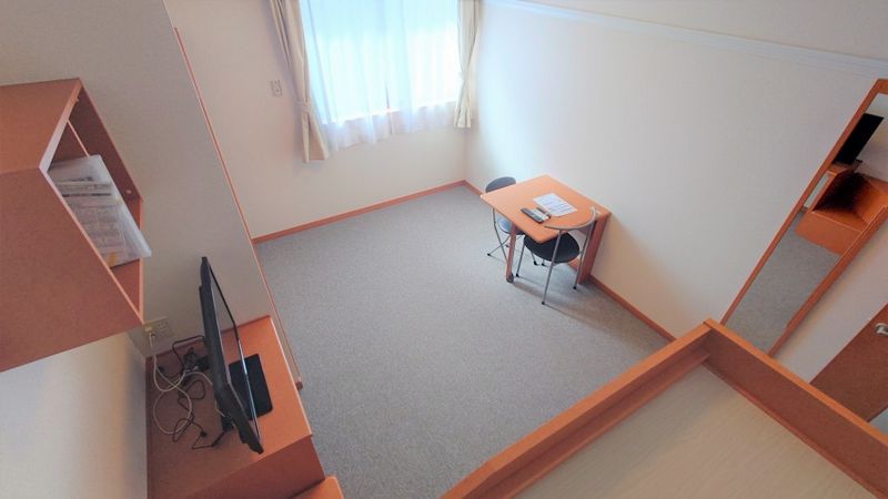 レオパレスサンライズ　宮ノ上Ⅱ 居間