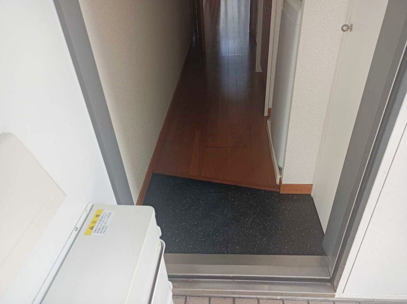 レオパレスＳｏｕｔｈＨｉｌｌ 玄関