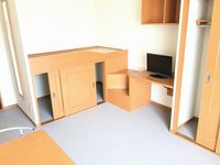 レオパレスブルーホワイト 居間