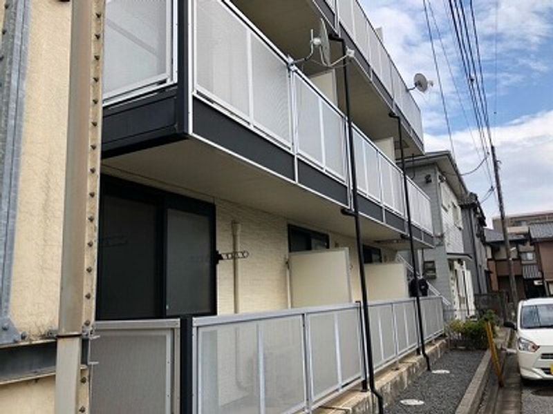 レオパレスＳＨＯ　３ バルコニー