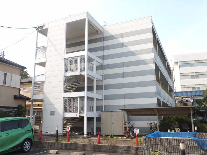 レオパレスパストラル 外観