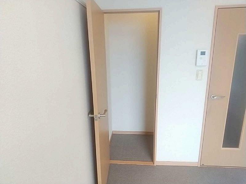 レオパレス彩 収納