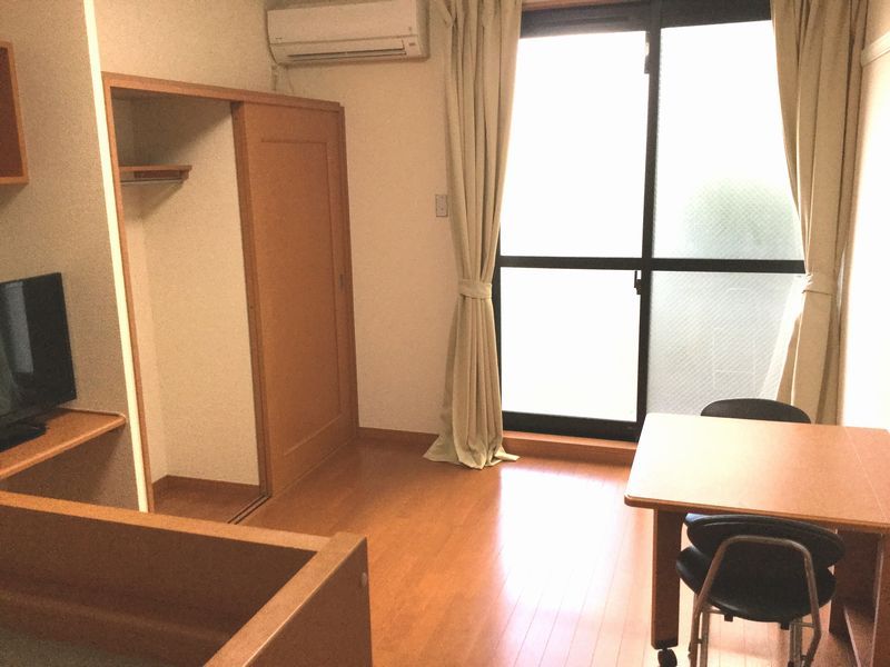レオパレスＳＵＮ　サン　小原田 バルコニー
