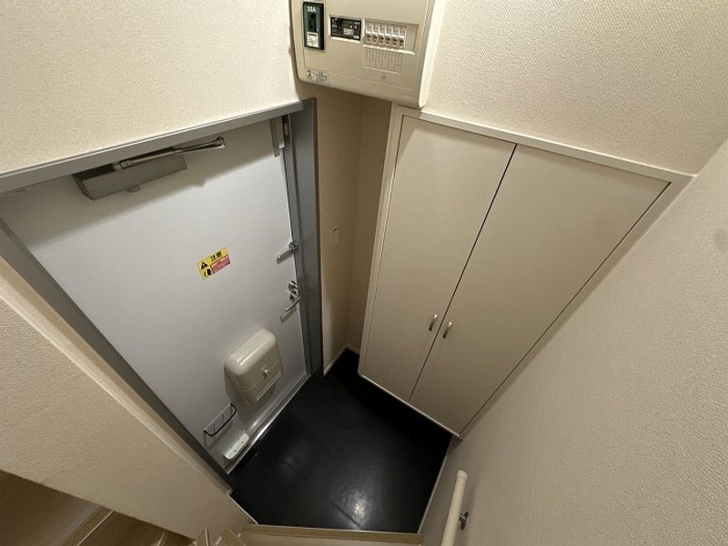 レオネクストウェストベルク 玄関