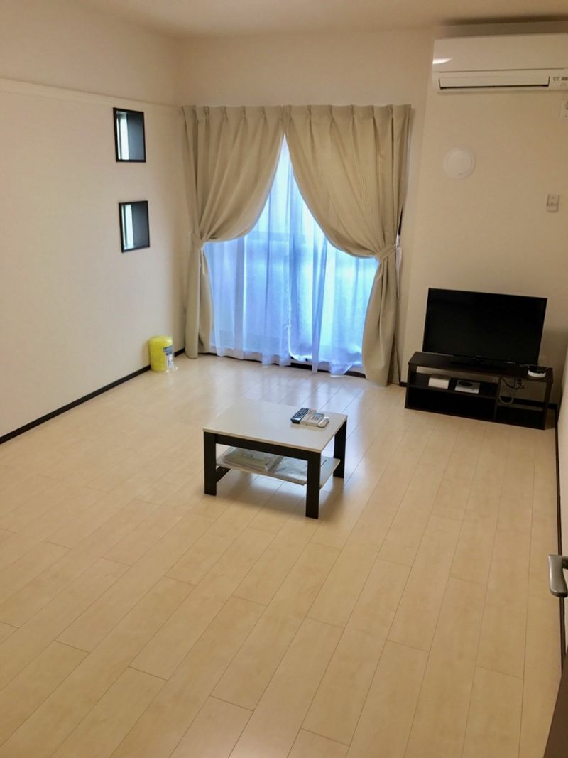 CLEINO Chigaya Living room