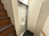 レオパレスレキア 玄関