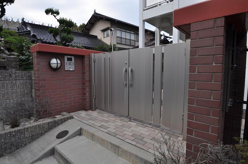 レオパレス西大寺ＬＲ 共用部分