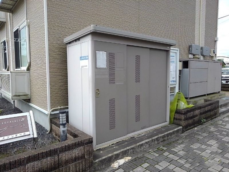 レオパレスメゾンオール 共用部分
