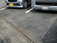 レオパレス花水 駐車場