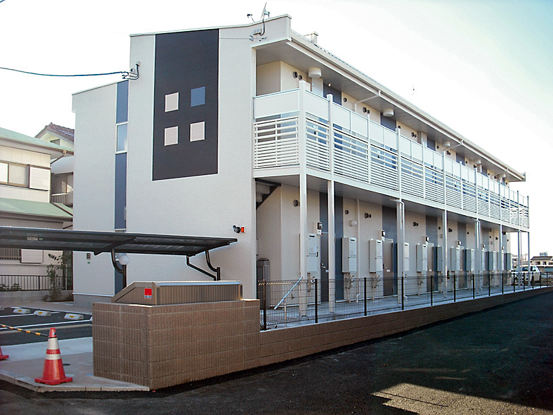 LEONEXT Sakura 3 exterior