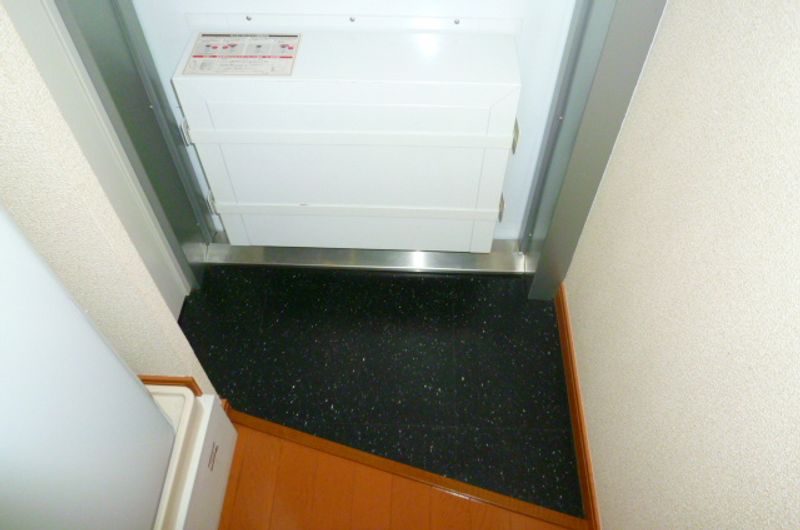 leopalace Como 玄关