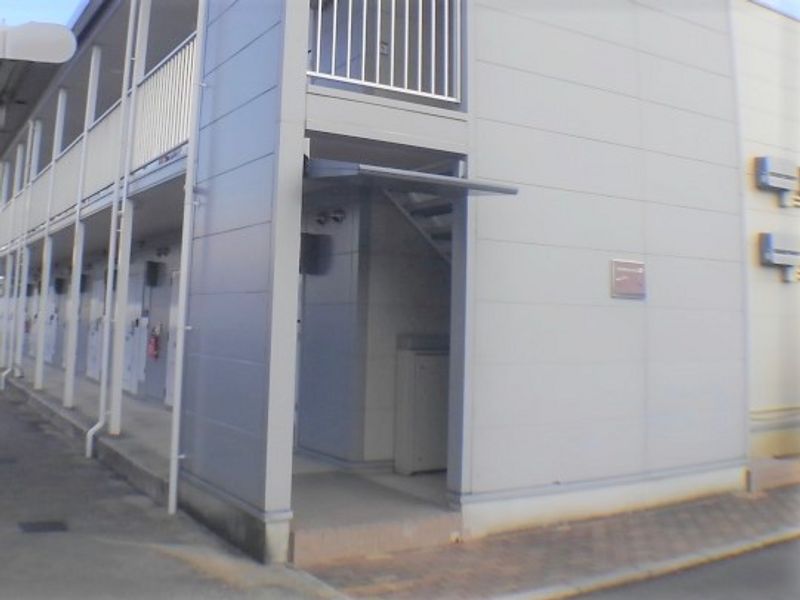 レオパレスマンダリアンコート藤井 エントランス