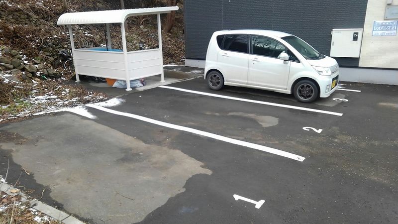 レオネクストコンスタル 駐車場