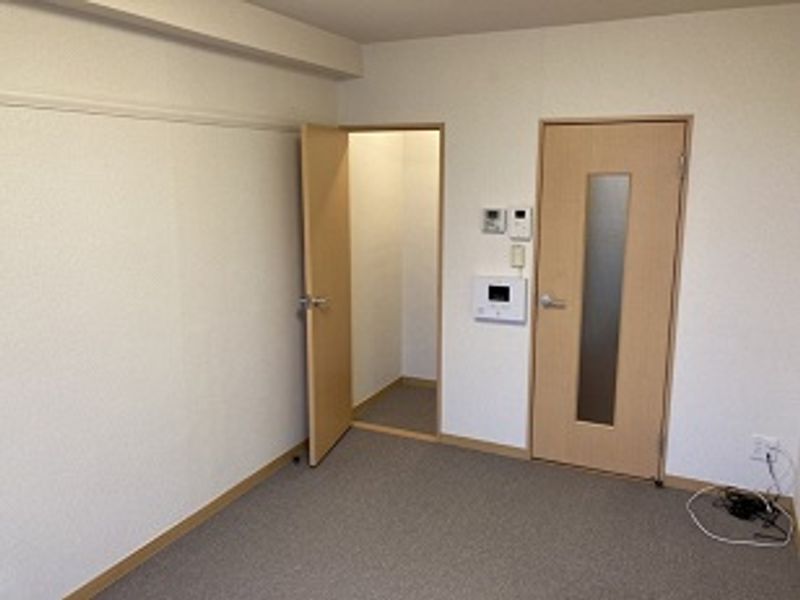 レオパレスクレール国見 居間