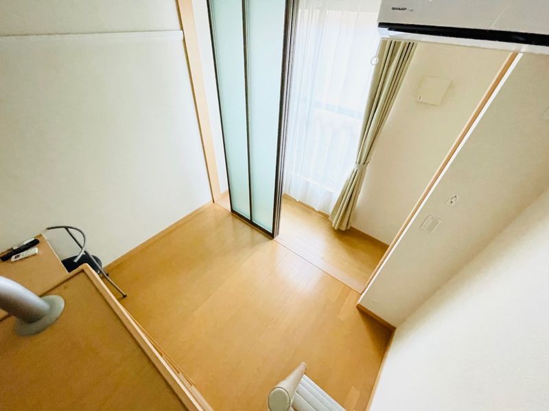 レオパレスコンフォートヴィヴレ 居間