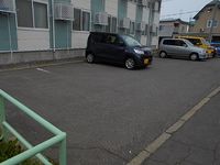 レオパレス岡部 駐車場