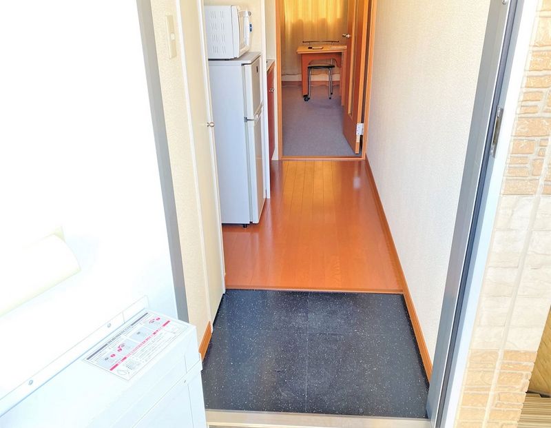 レオパレスＳＨＩＭＡＤＡ弐番館 玄関